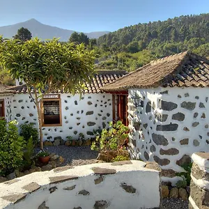 https://house-holidaynorthtenerife-casa-rural-montiel.in-canary-islands.com