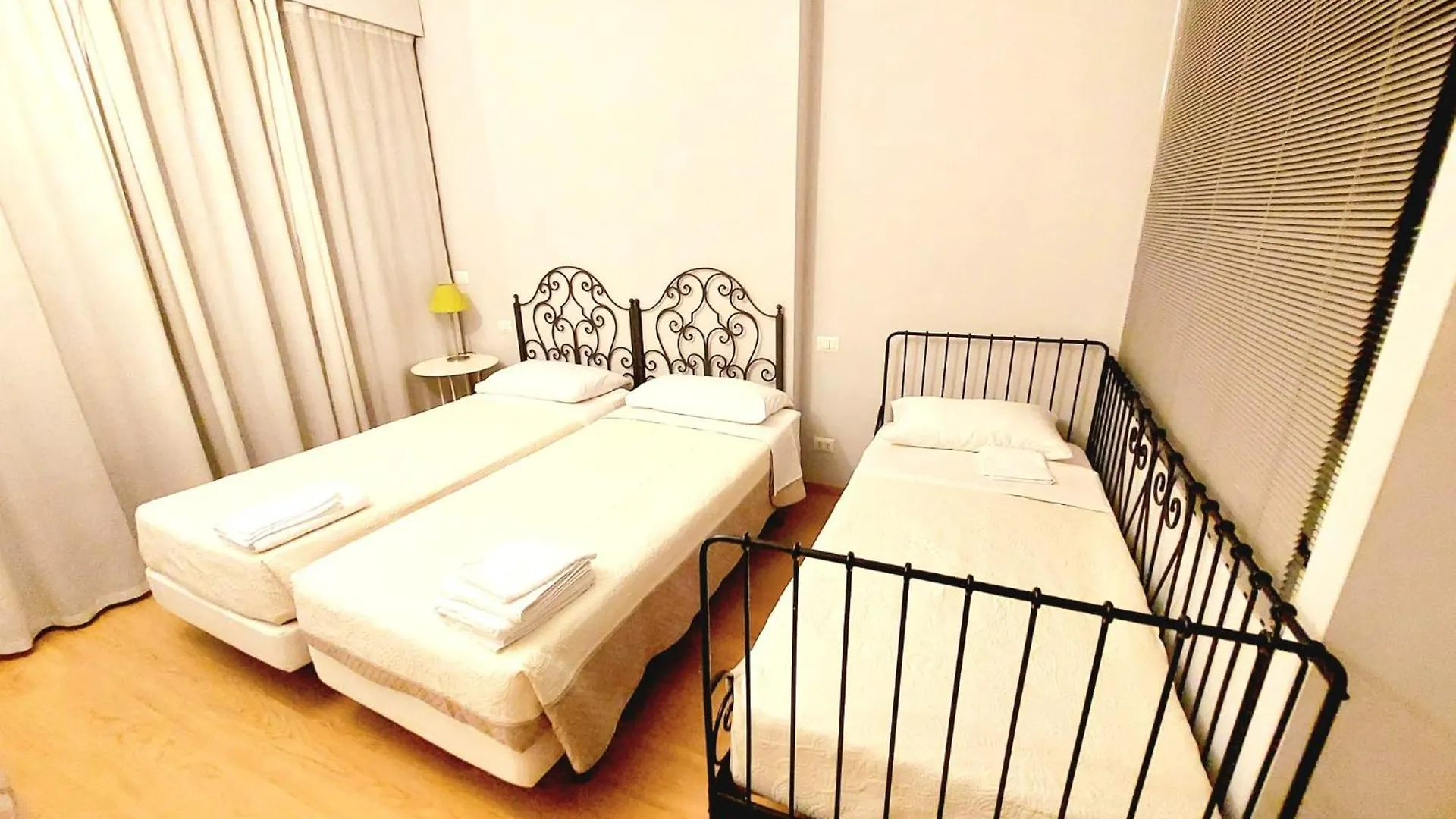 Vanity Apartment - 4 Bedrooms With 4 Bathrooms - Ac & Wifi location